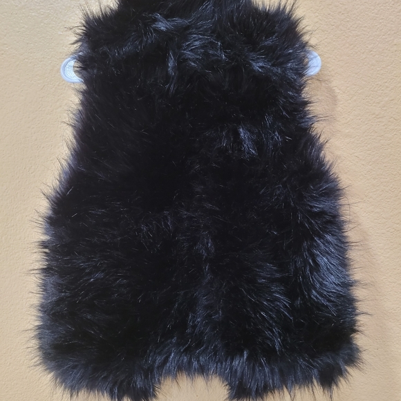 GBG G by Guess faux fur vest - Picture 3 of 6